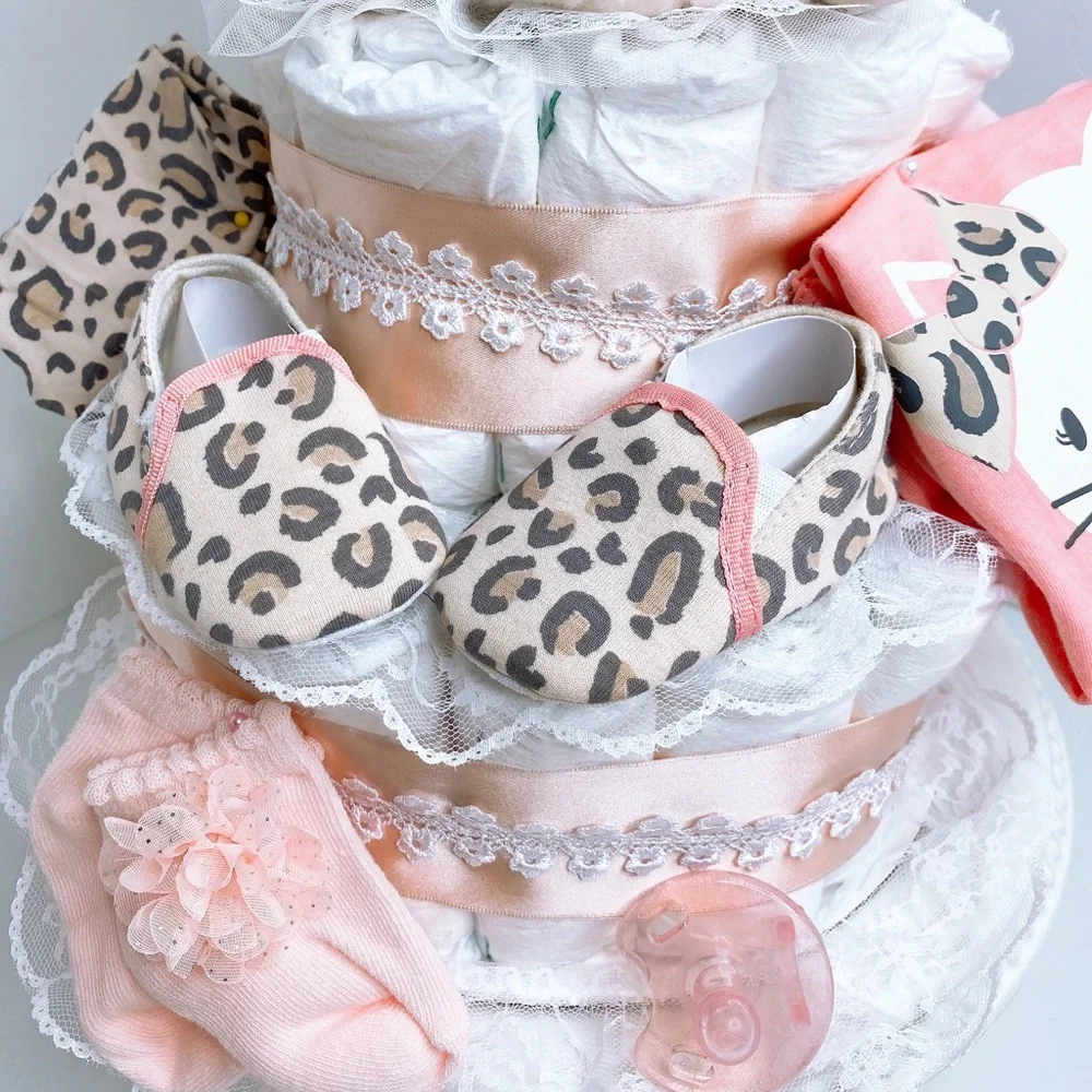 Kitten Girl Diaper Cake, Baby shower gift